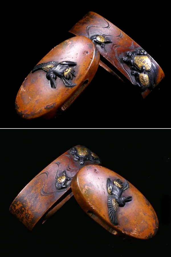 江戸期赤銅金象嵌武者縁頭　空想歴史家 ☆轟☆ 江戸期 赤銅地 金象嵌 蛙目貫 桐箱付 縁頭